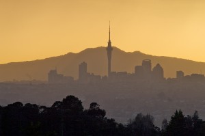 Auckland at dusk © auckland-west.co.nz